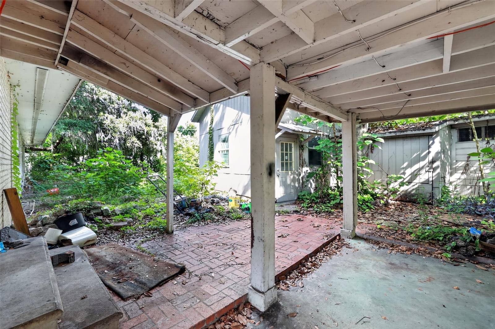UNPLATTED - Residential