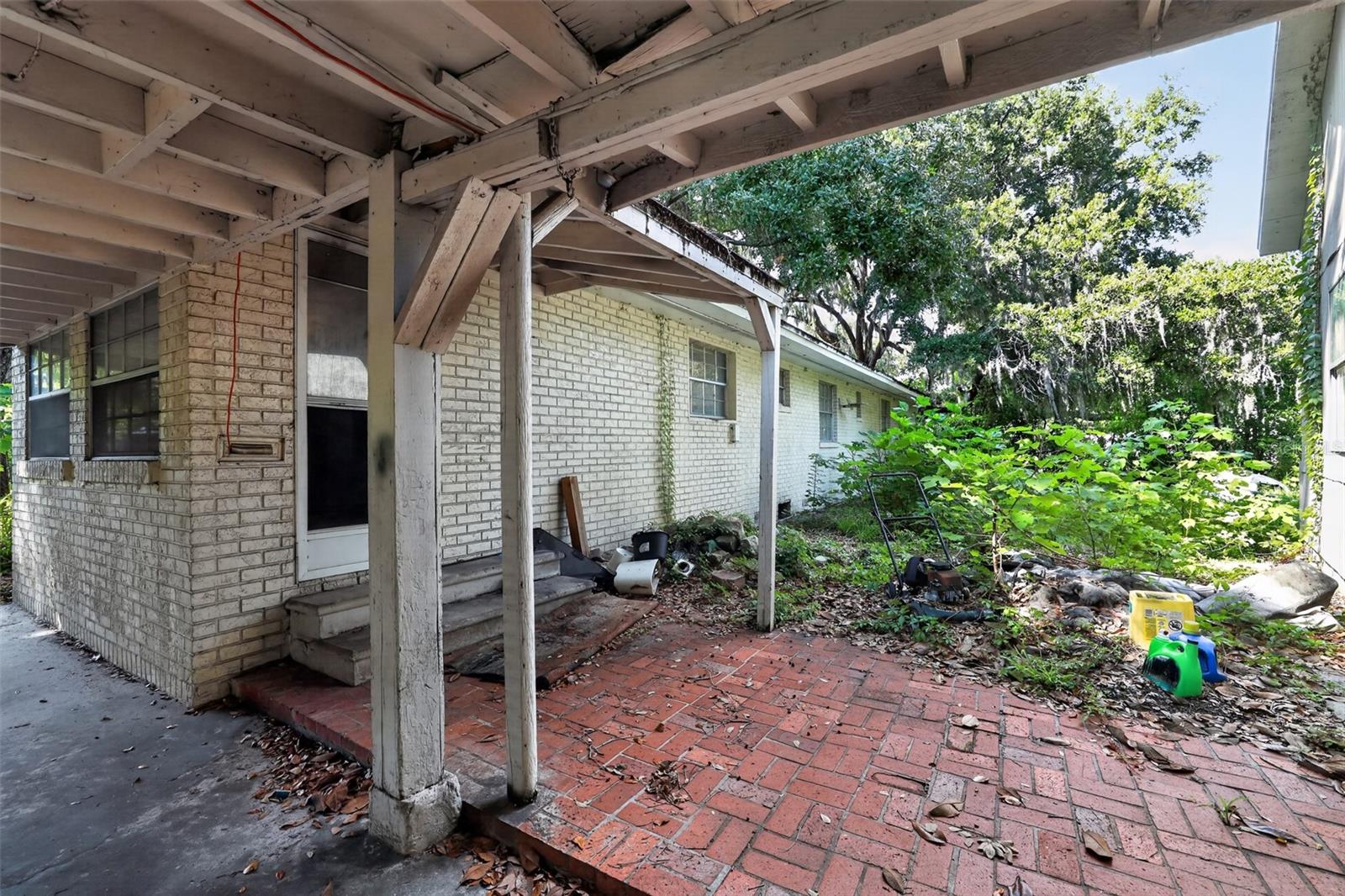 UNPLATTED - Residential