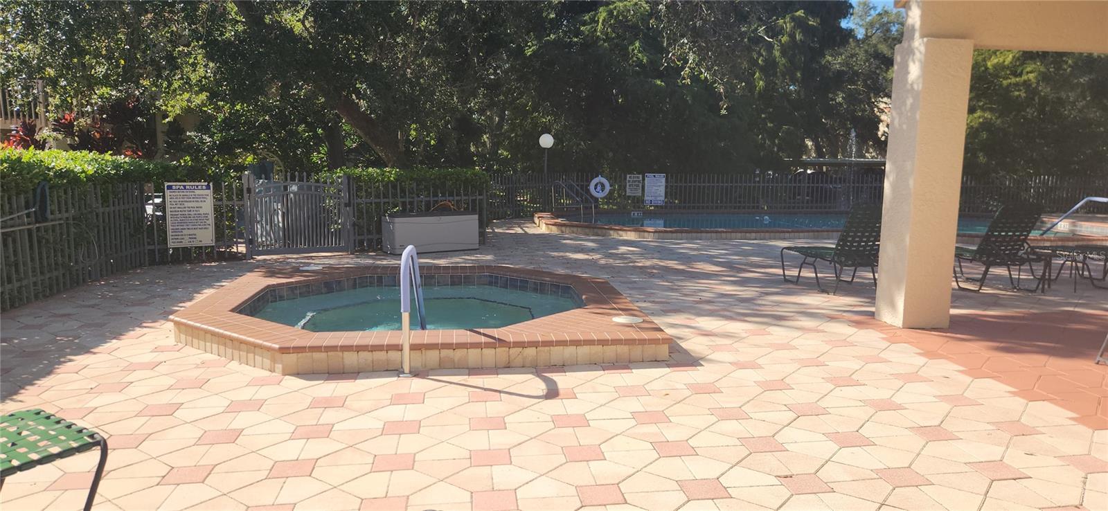LOS PRADOS CONDO - Residential