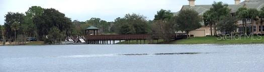 THE MOORINGS AT EDGEWATER - Residential Lease