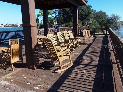 THE MOORINGS AT EDGEWATER - Residential Lease