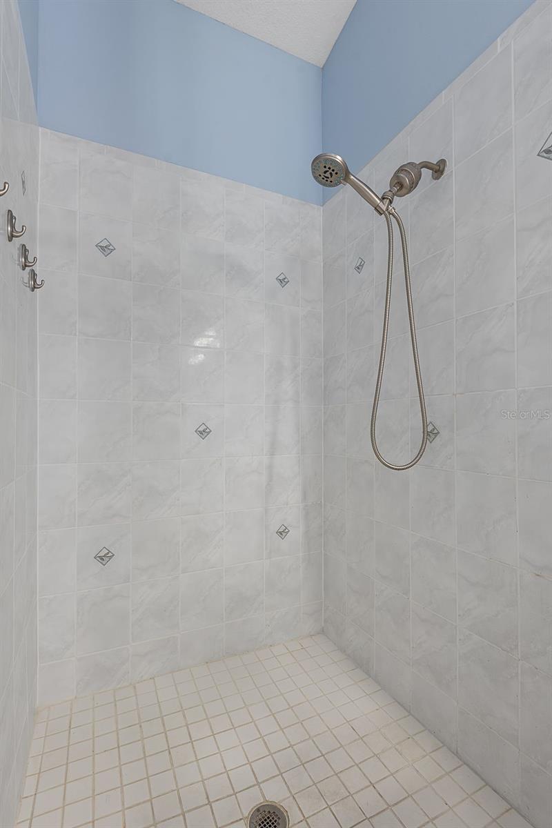 HARBOR SIDE VILLAGE II CONDO - Residential