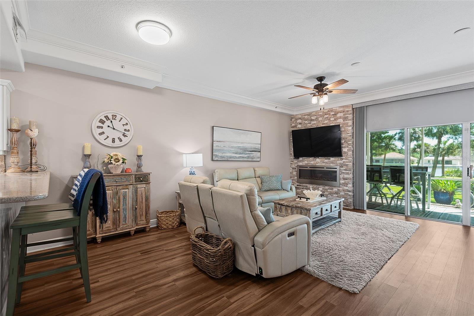 HARBOR SIDE VILLAGE II CONDO - Residential