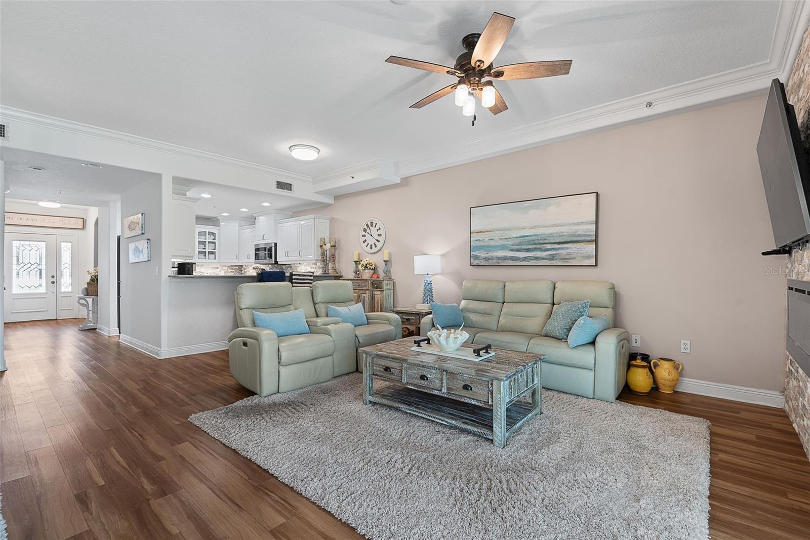 HARBOR SIDE VILLAGE II CONDO - Residential