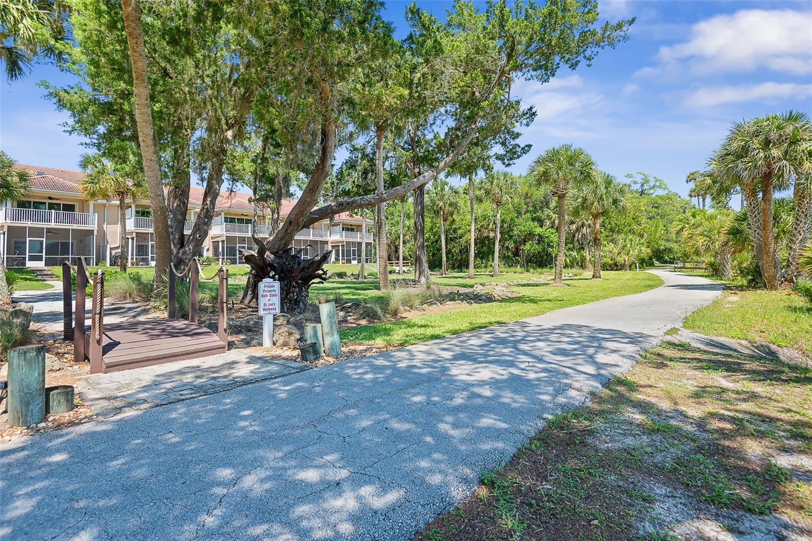 HARBOR SIDE VILLAGE II CONDO - Residential