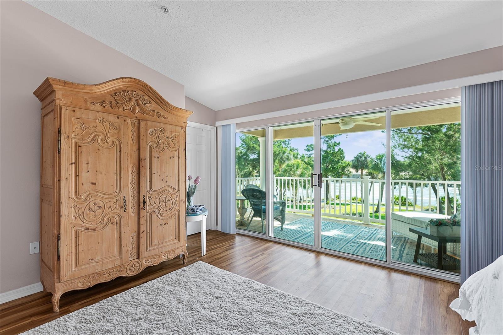 HARBOR SIDE VILLAGE II CONDO - Residential