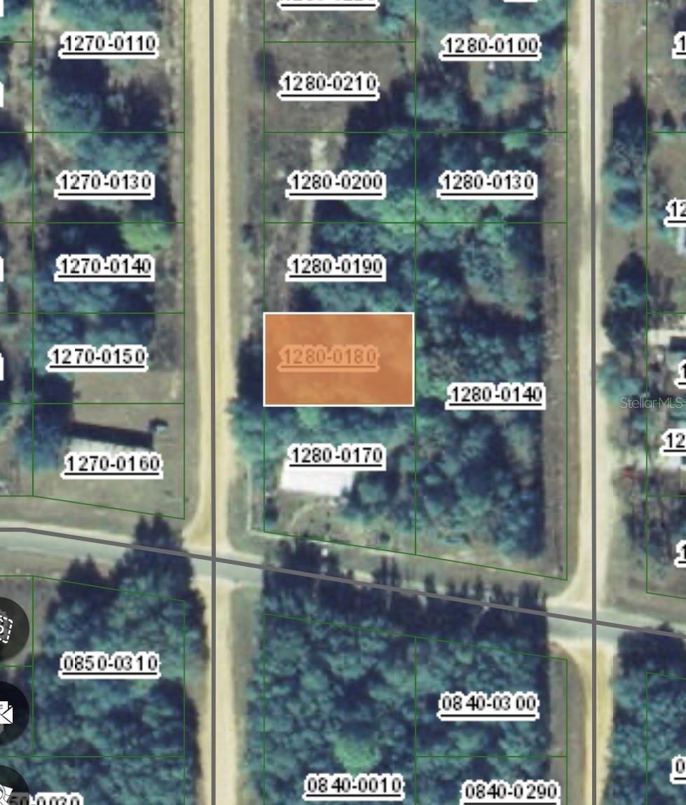 INTERLACHEN LAKES ESTATES - Land