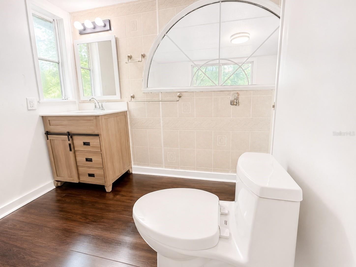 HOLIDAY ACRES UNIT 01 - Residential