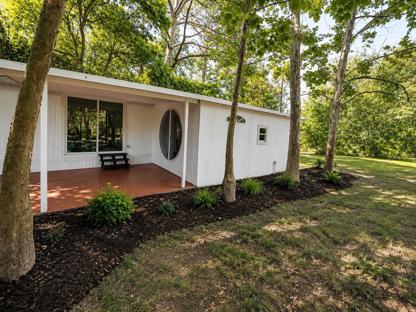 HOLIDAY ACRES UNIT 01 - Residential