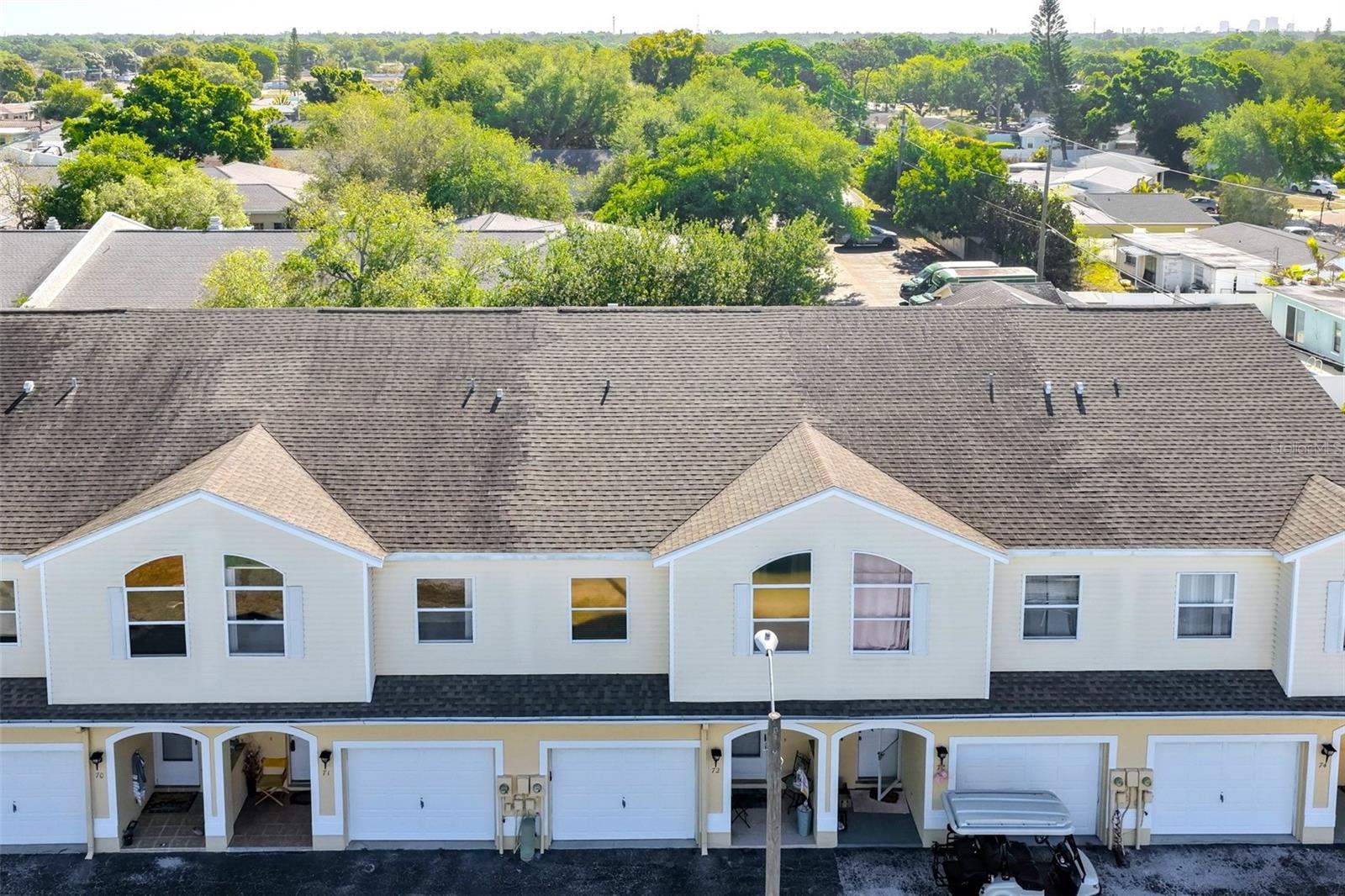 WILLOW LAKE - Residential