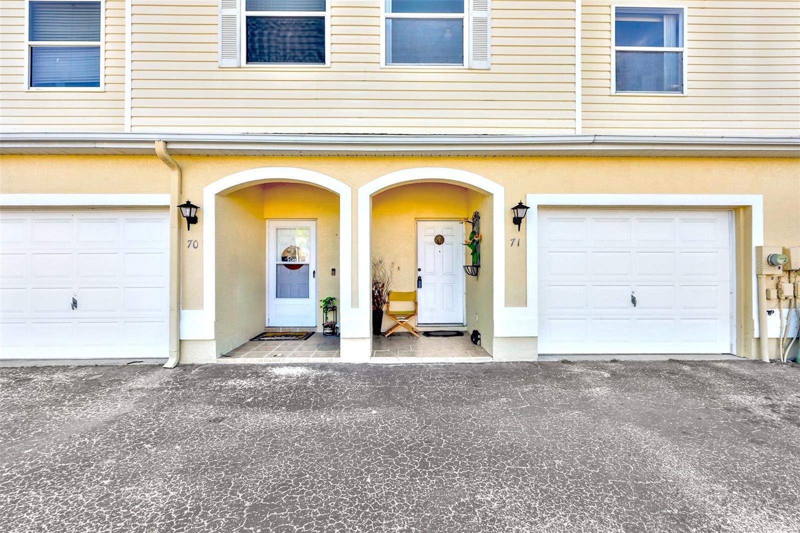 WILLOW LAKE - Residential