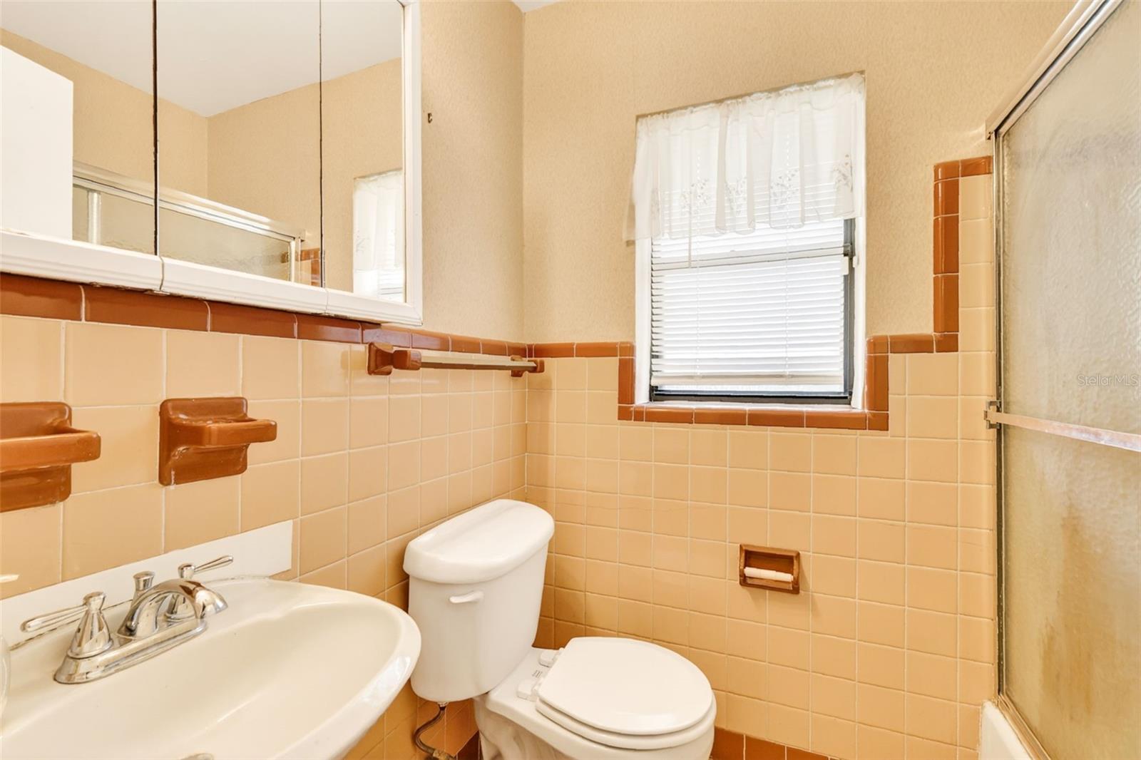 FOREST HILLS - Residential