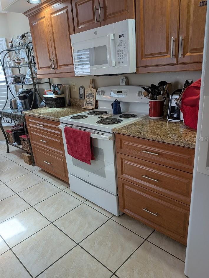 AMBERWOOD ESTATES - Residential