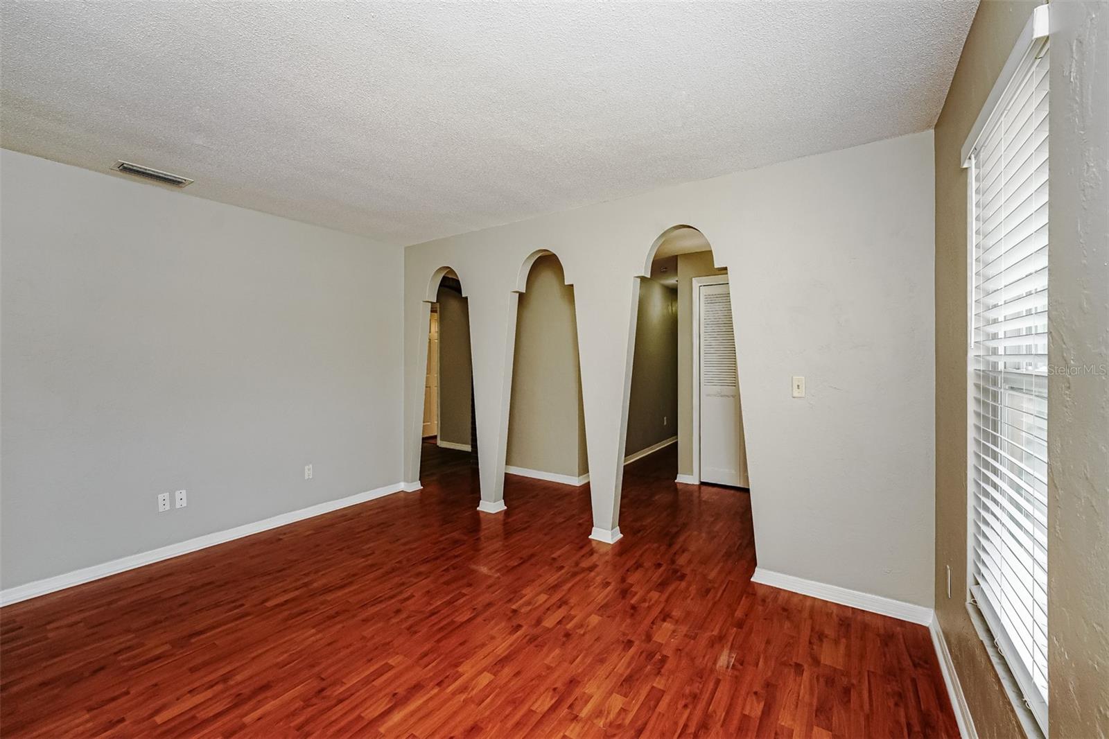 DELTONS LAKE UN 07 - Residential