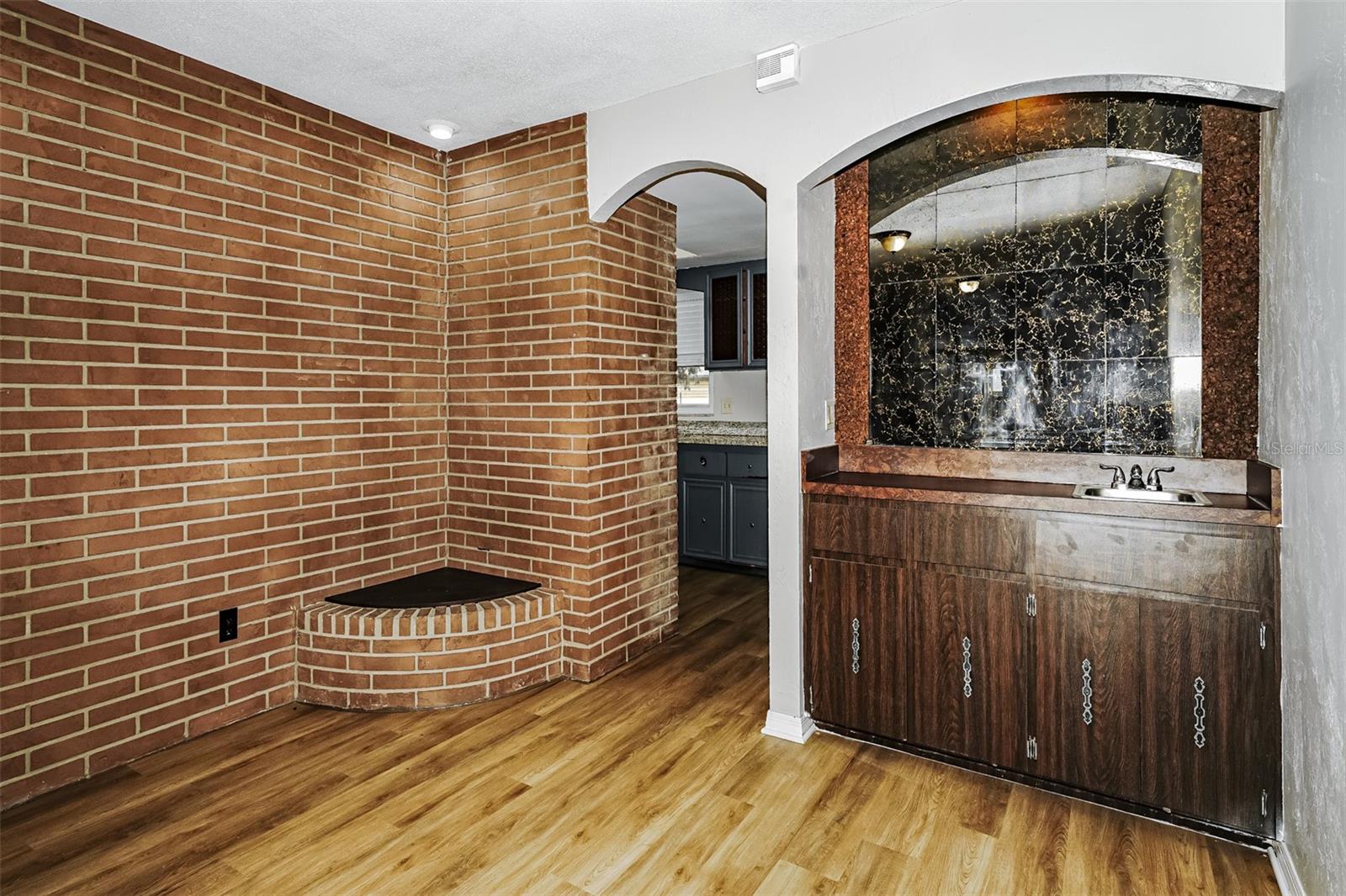 DELTONS LAKE UN 07 - Residential