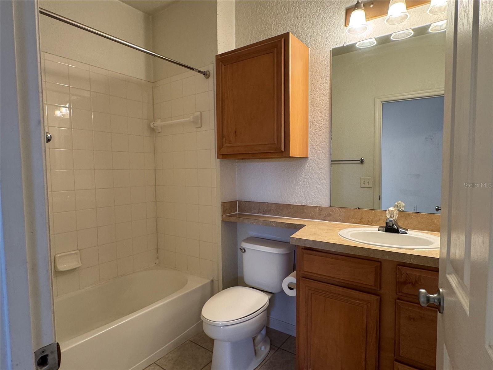 SERENATA CONDO - Residential
