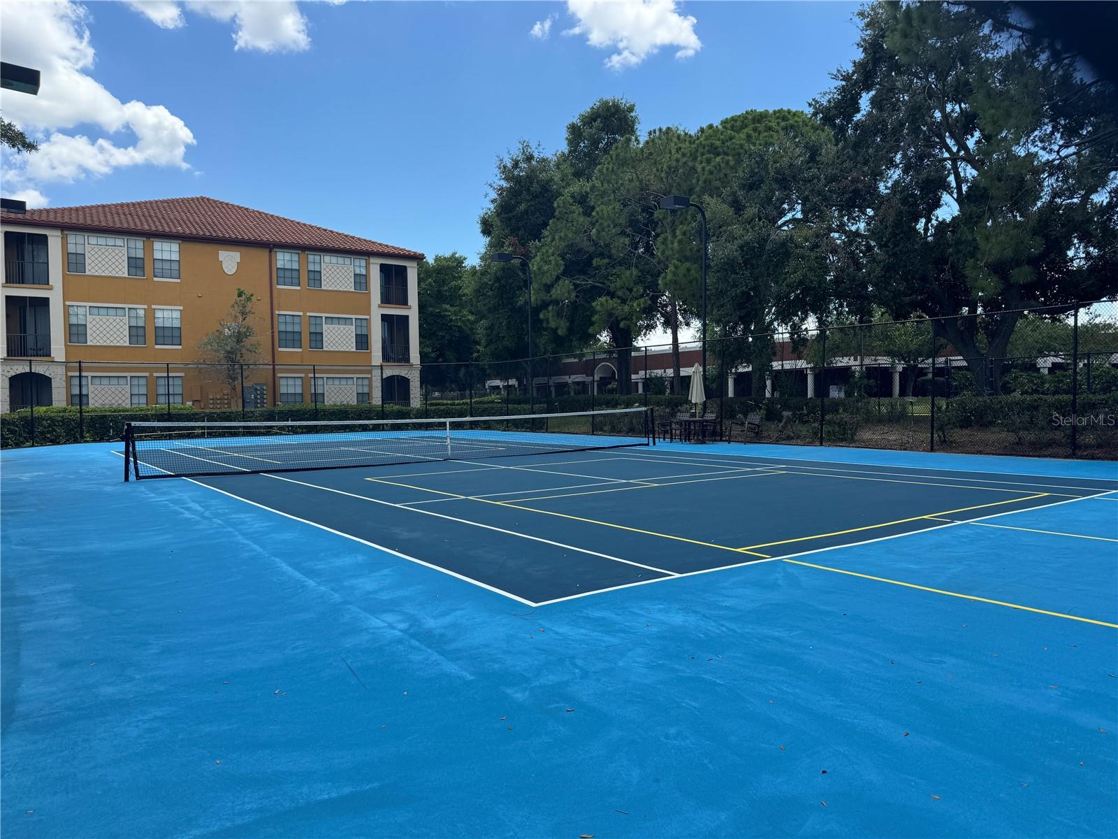 SERENATA CONDO - Residential