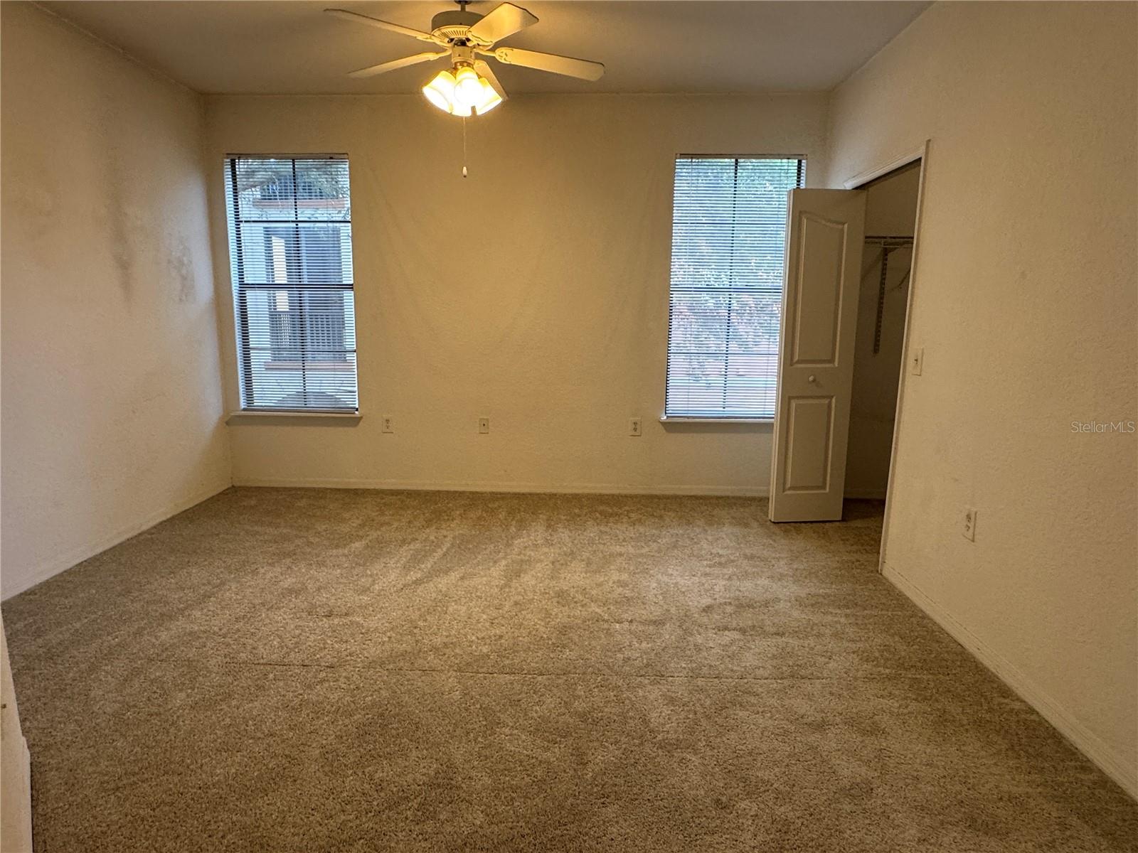 SERENATA CONDO - Residential