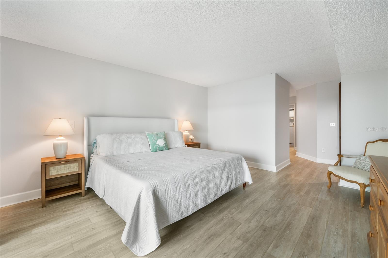 SUMMER SANDS - Residential