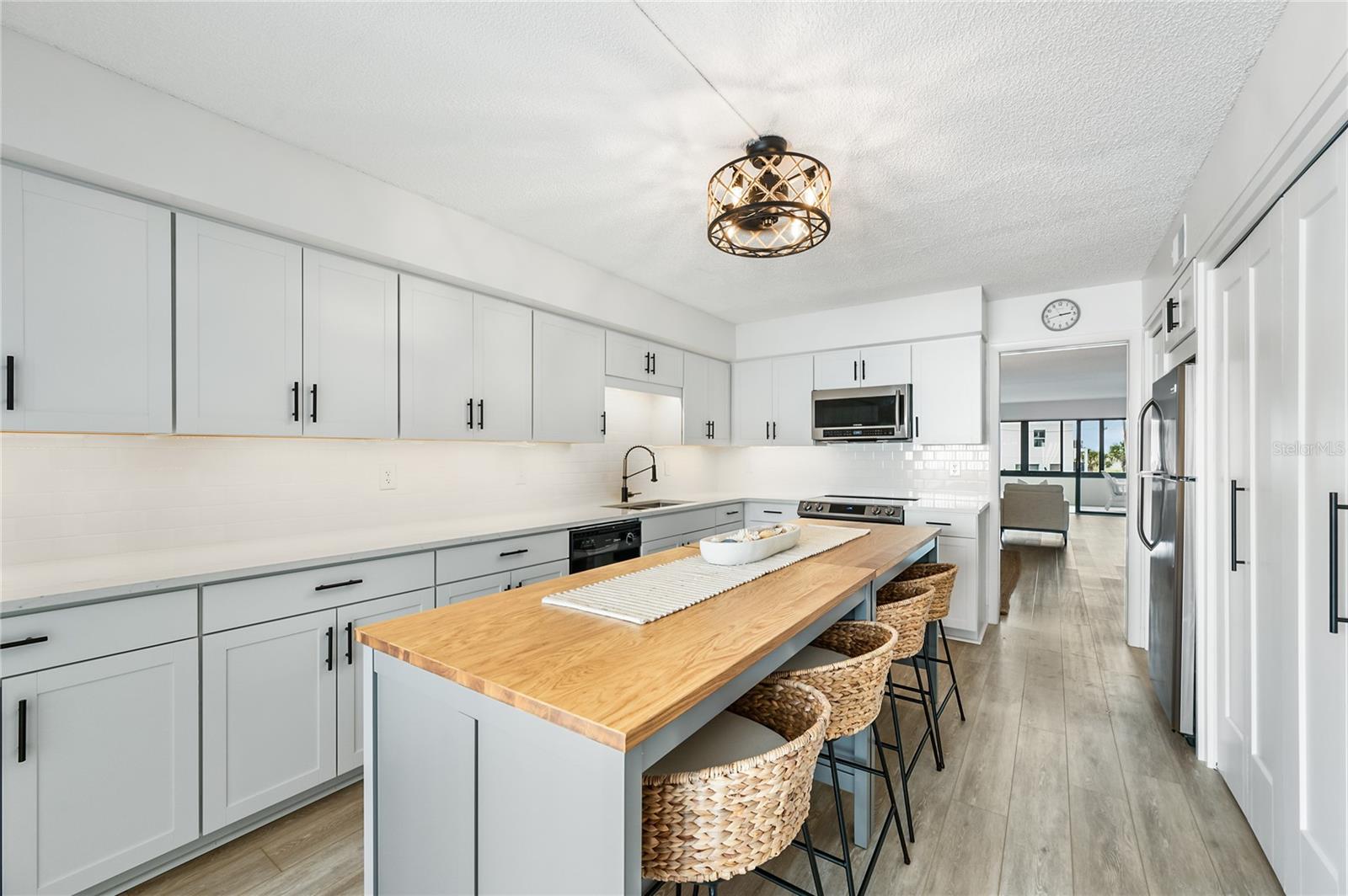 SUMMER SANDS - Residential