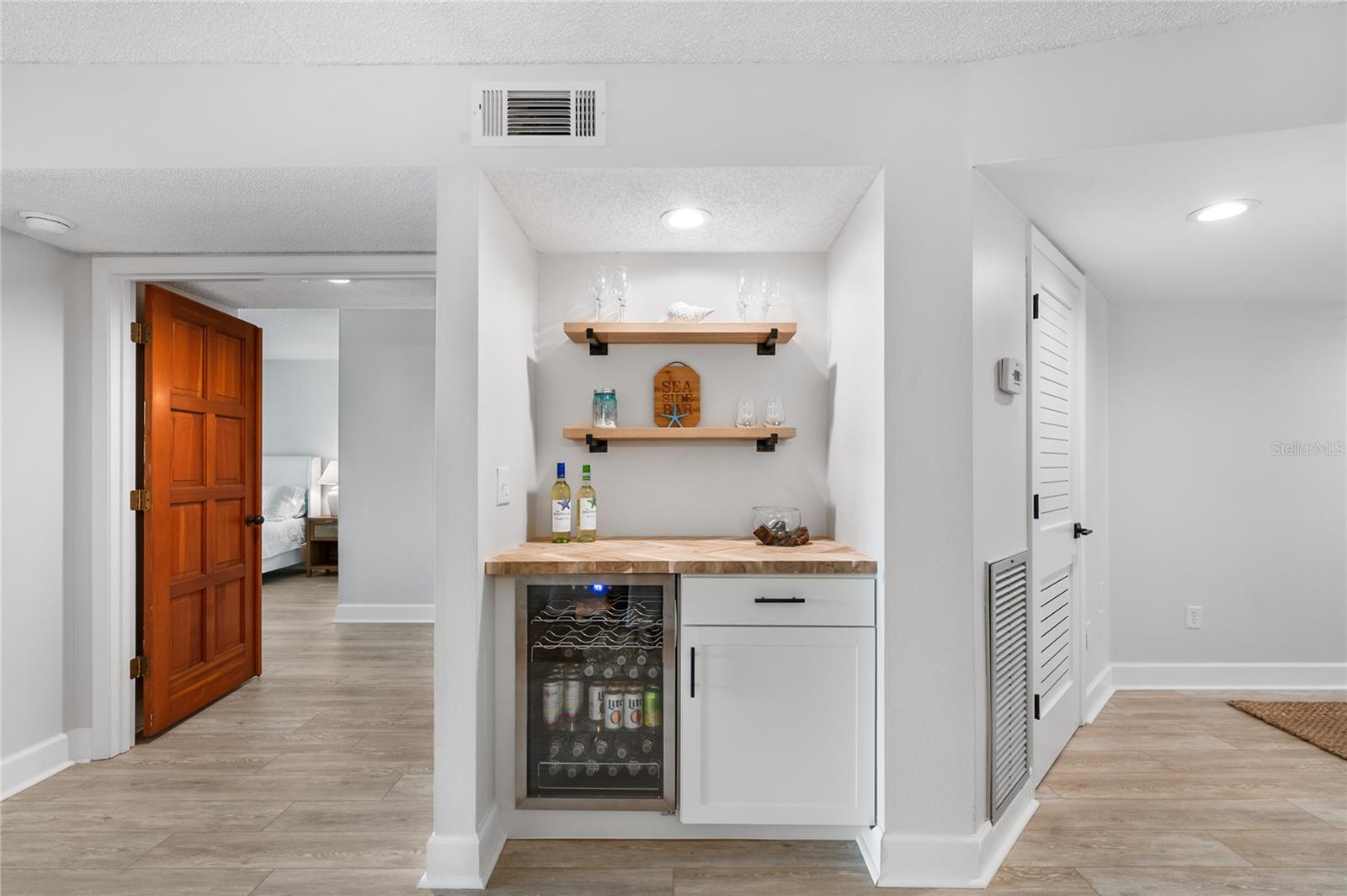 SUMMER SANDS - Residential