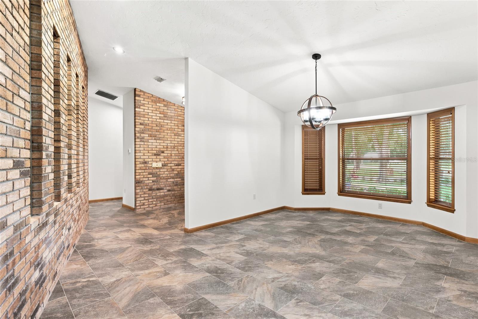 BRADEN PINES - Residential