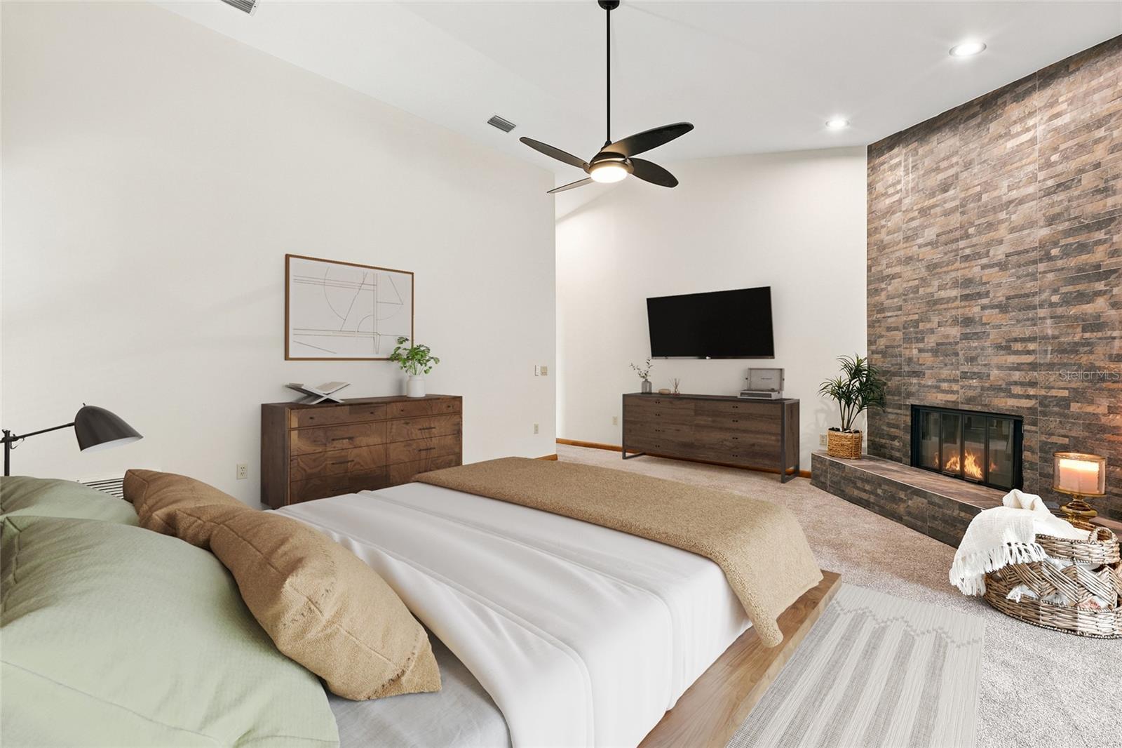 BRADEN PINES - Residential