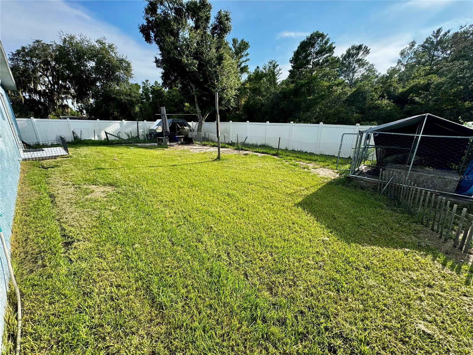 SHADEMOORE ACRES FIRST ADD - Residential
