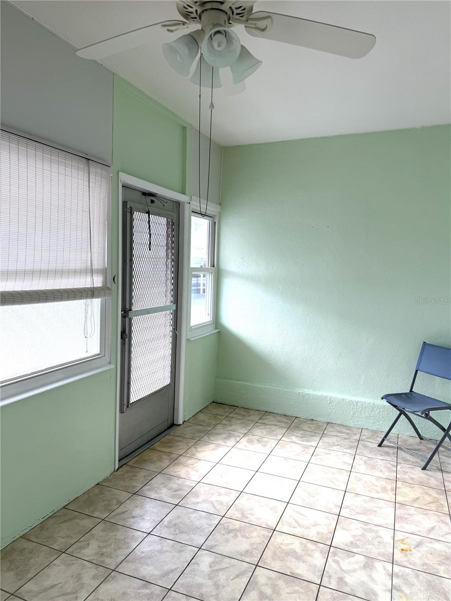 TOWN APTS CONDO - Residential Lease