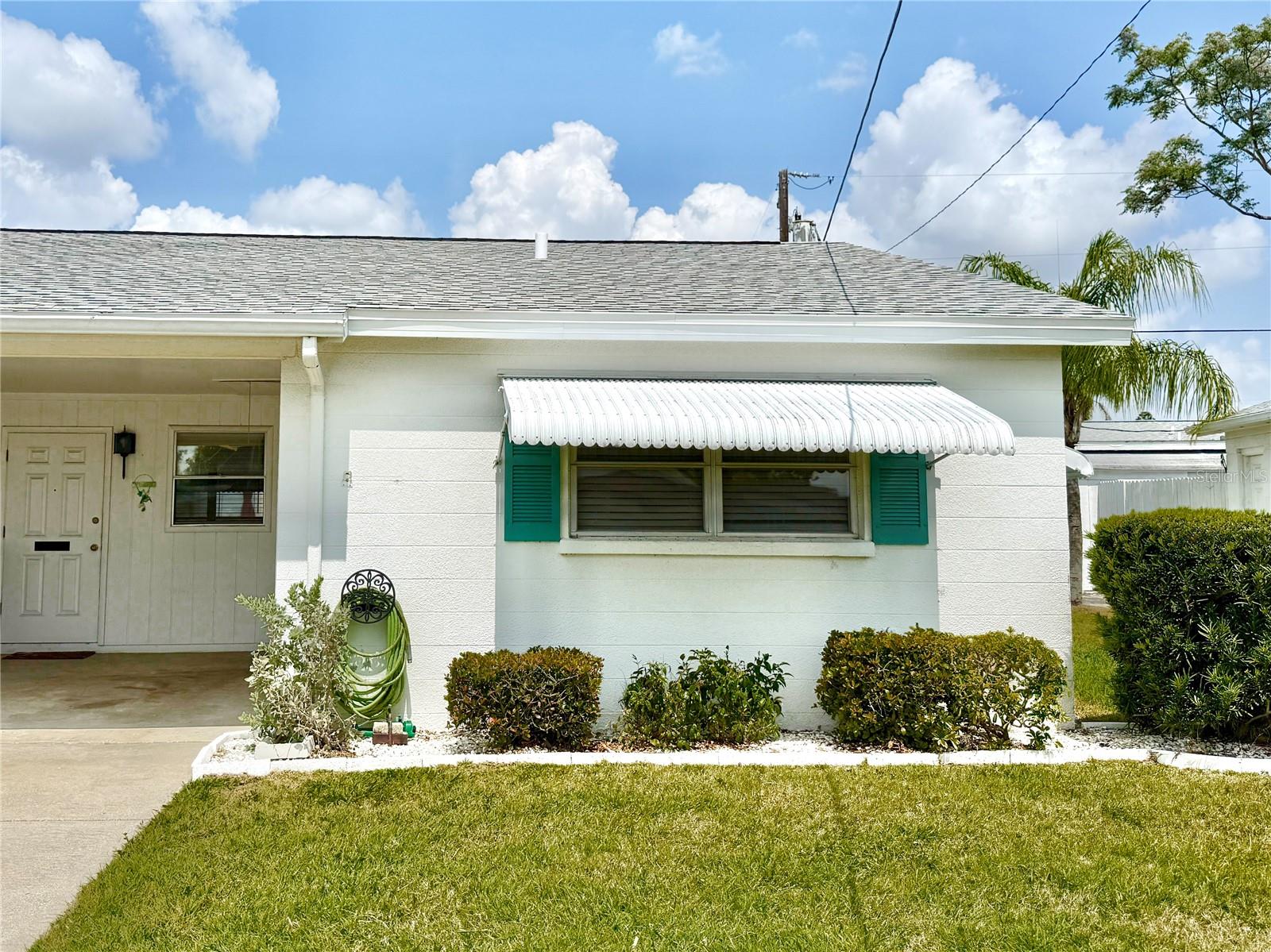 PARKWAY VILLAS - Residential