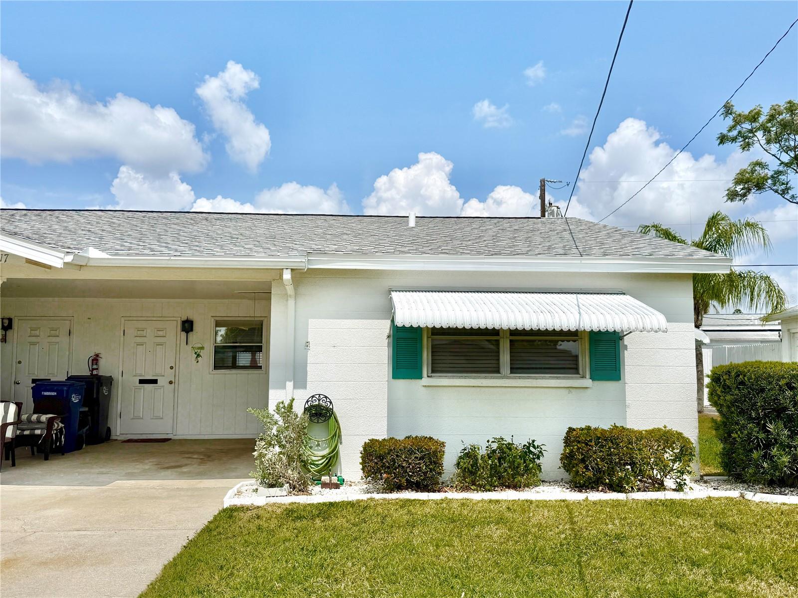 PARKWAY VILLAS - Residential