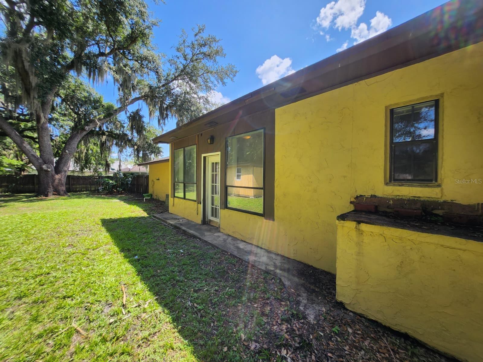 LOCKHARTS SUB - Residential