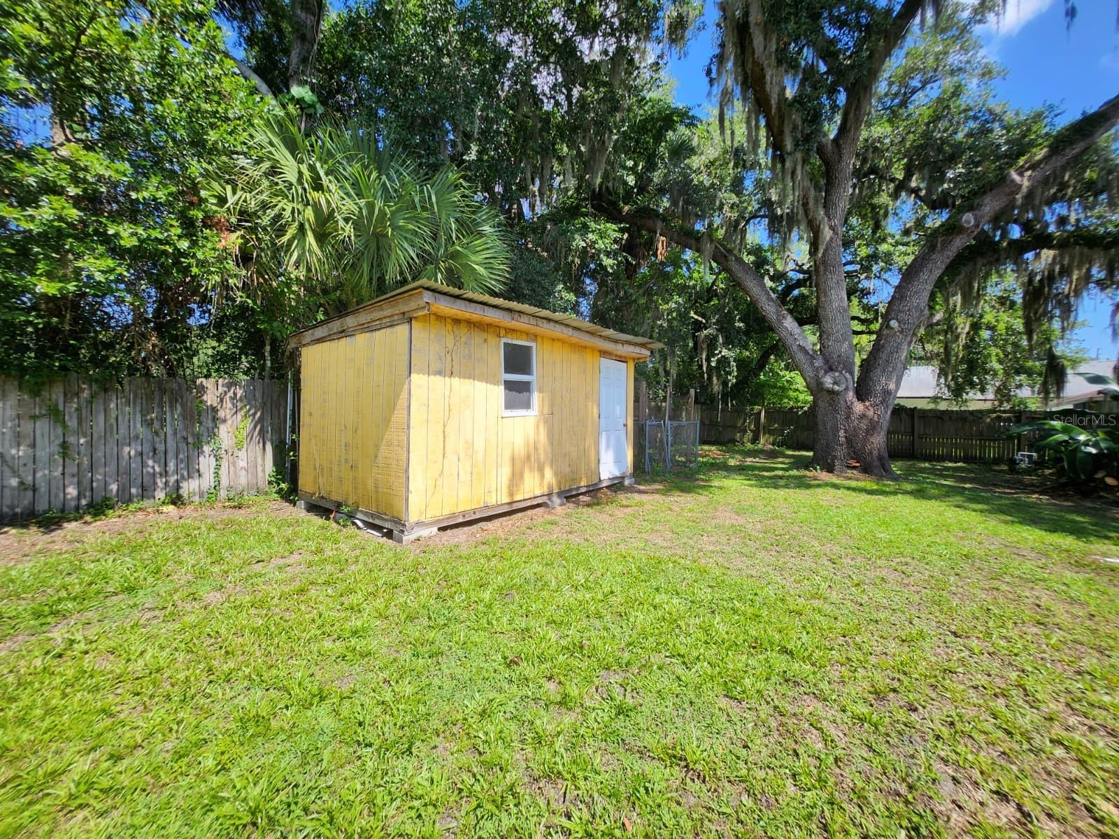 LOCKHARTS SUB - Residential