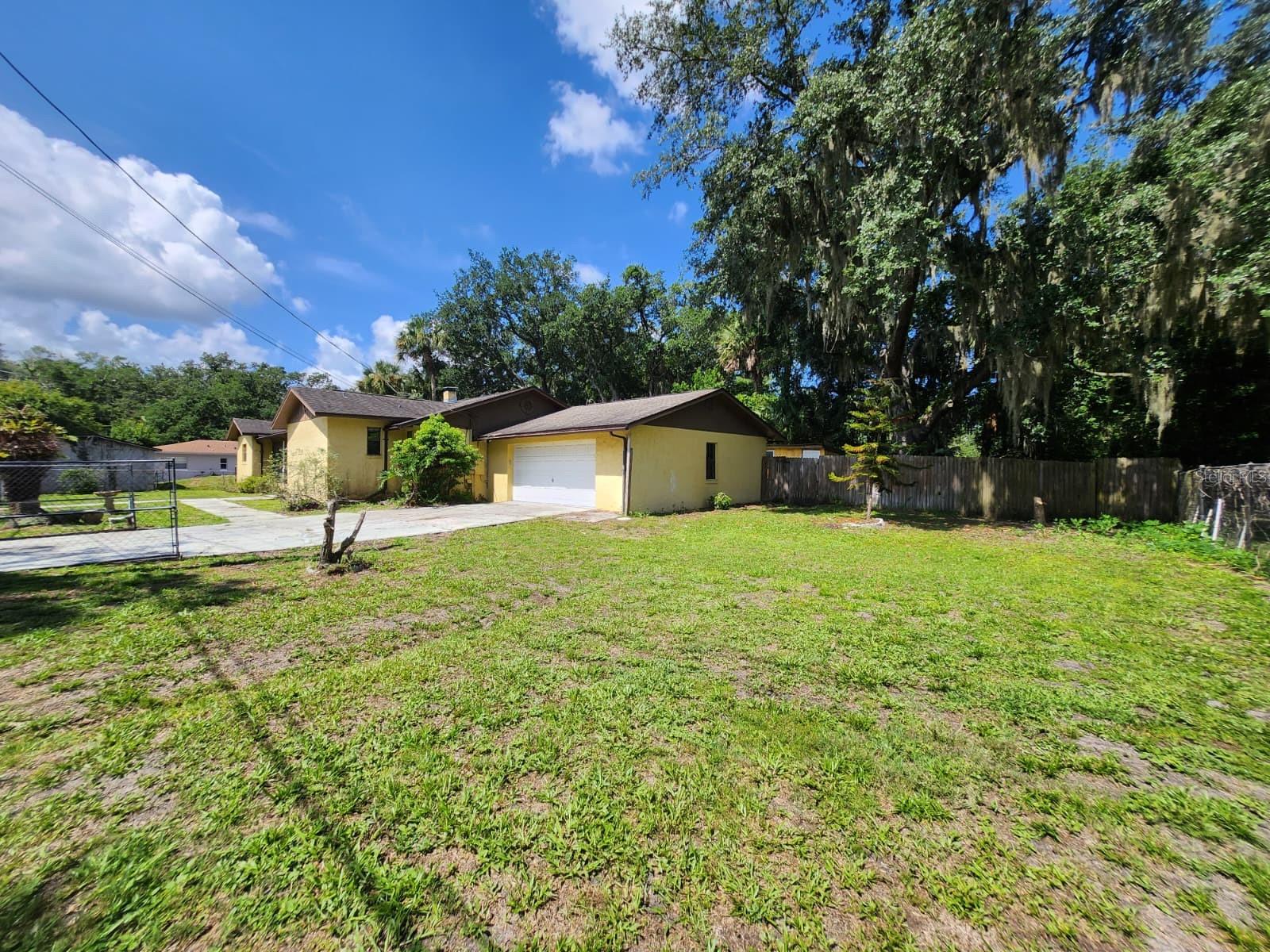LOCKHARTS SUB - Residential
