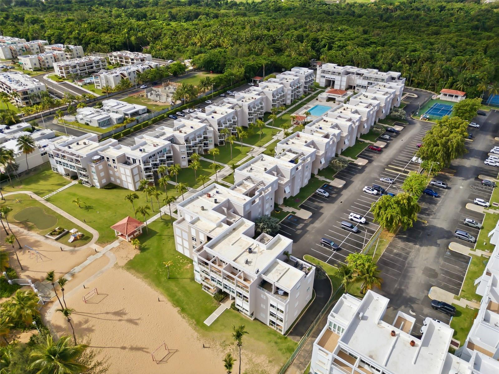 CONDOMINIO BOSQUE DEL MAR - Residential