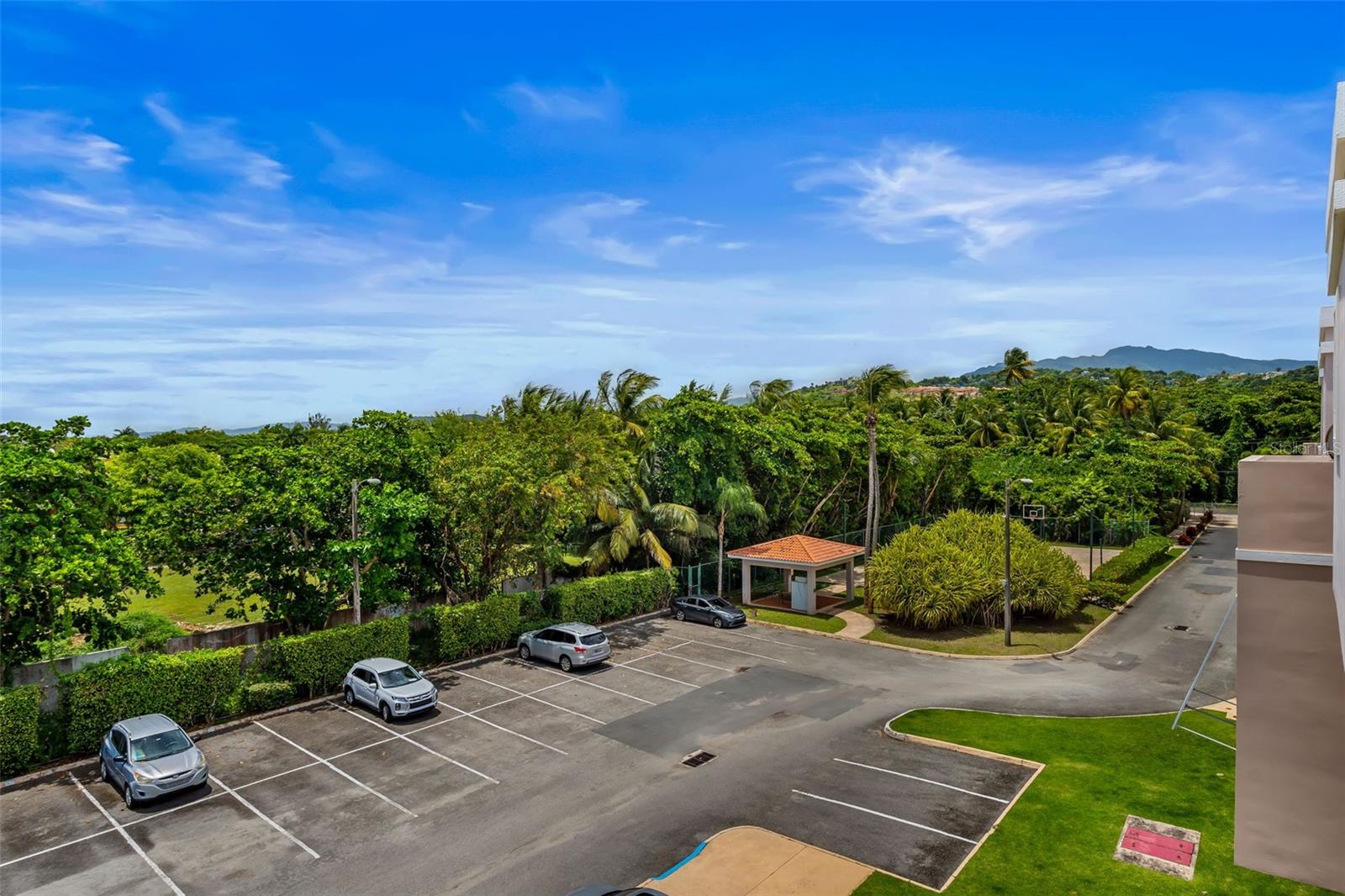CONDOMINIO BOSQUE DEL MAR - Residential