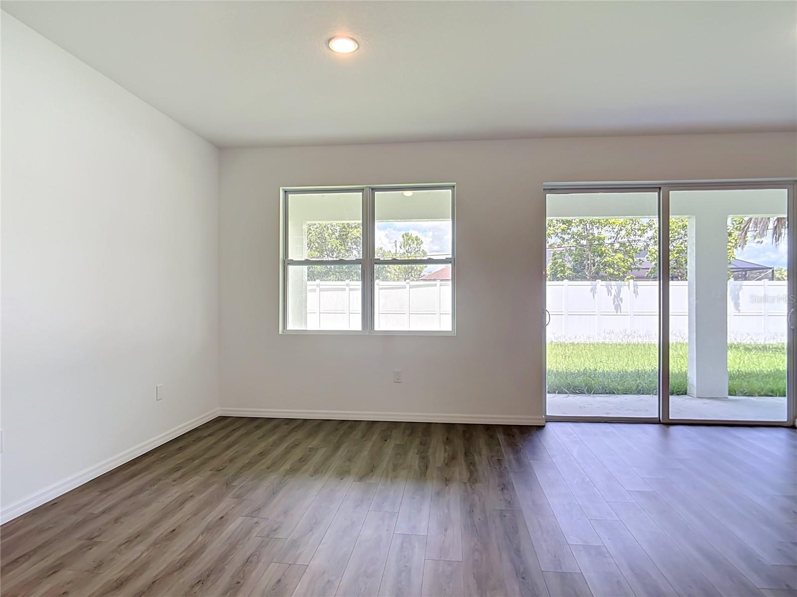 PORT CHARLOTTE SUB 08 - Residential Lease