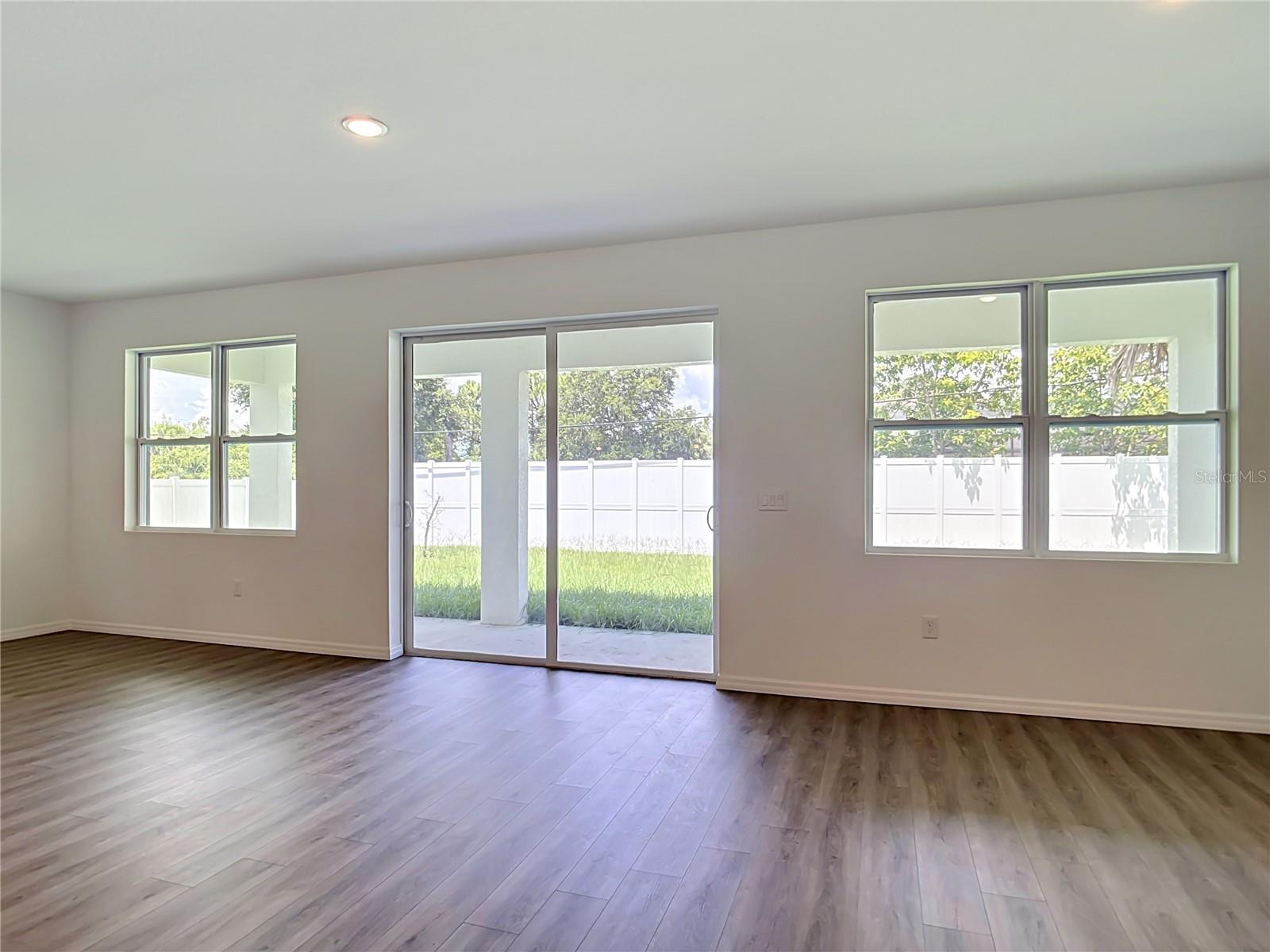 PORT CHARLOTTE SUB 08 - Residential Lease
