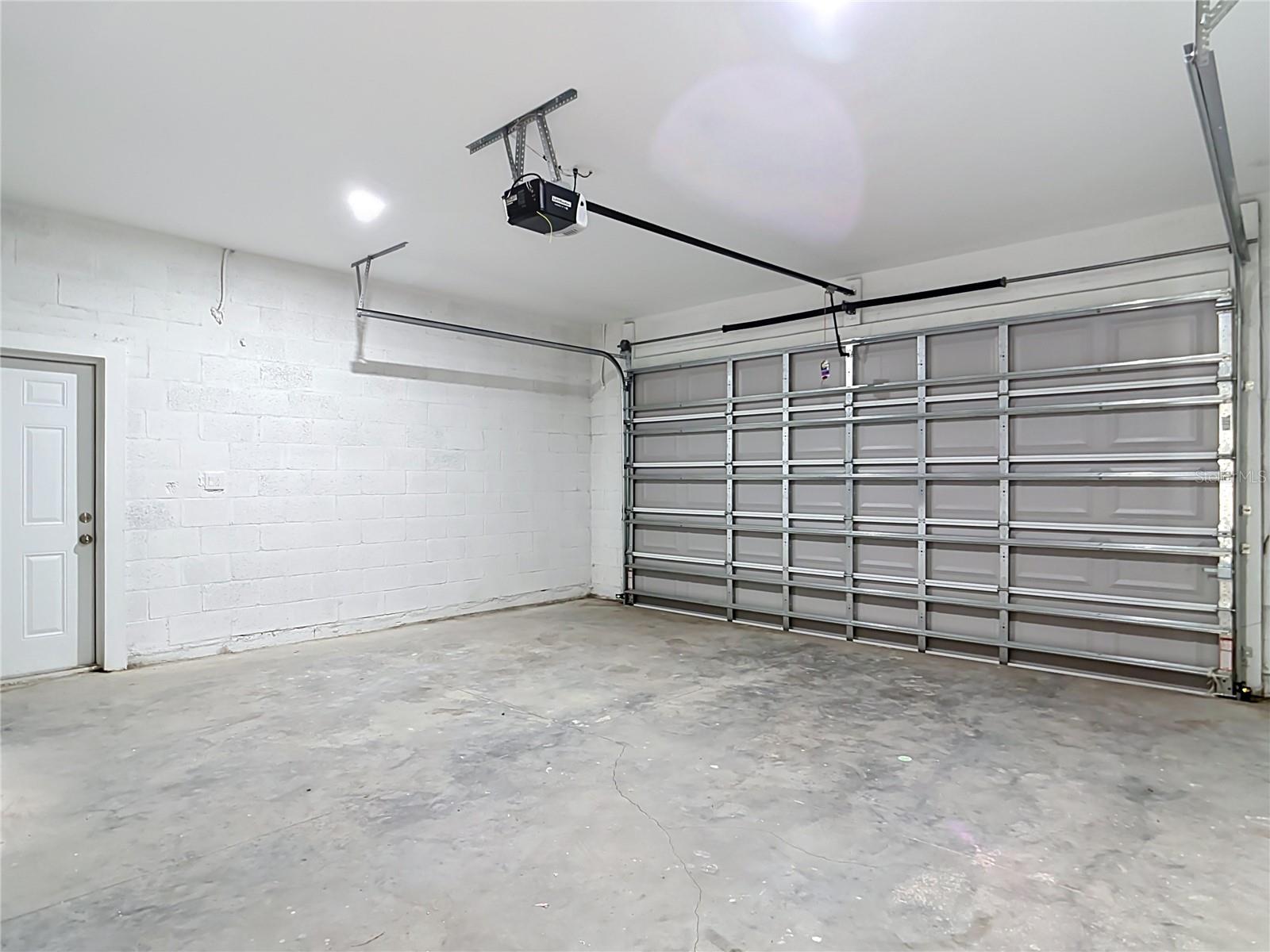 PORT CHARLOTTE SUB 08 - Residential Lease