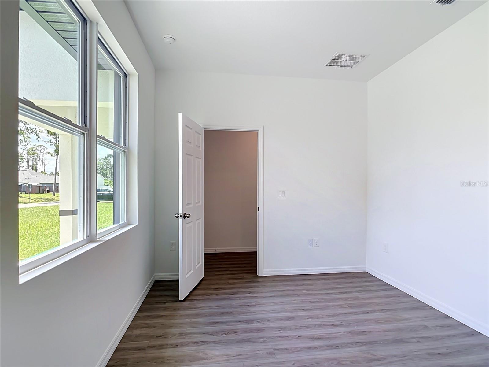 PORT CHARLOTTE SUB 08 - Residential Lease