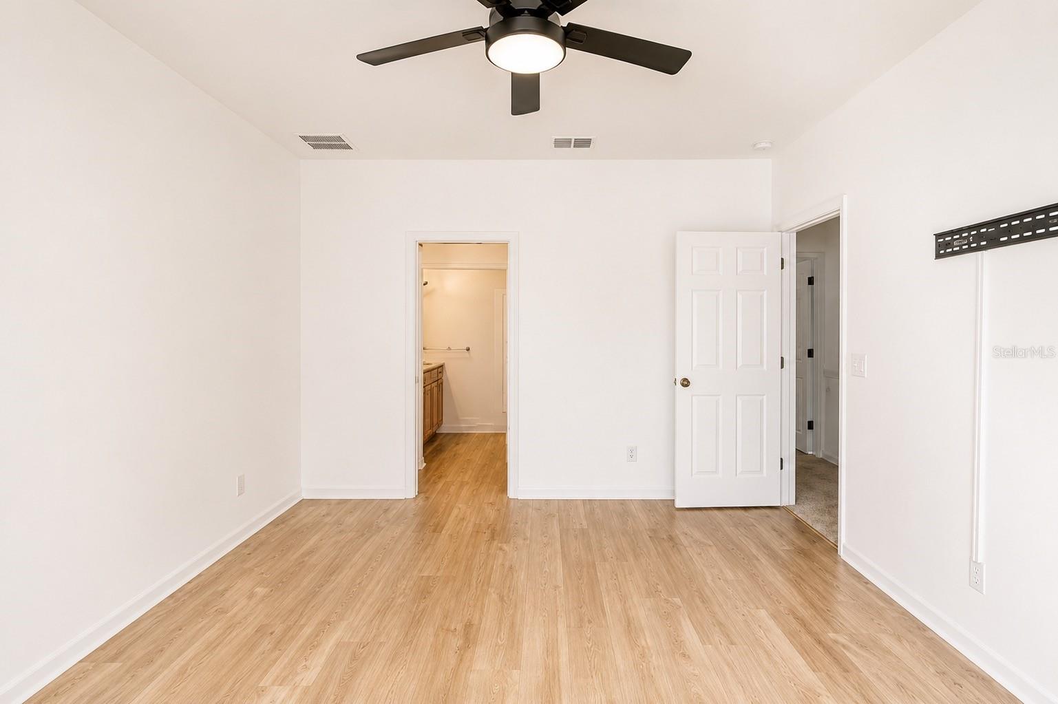BRENTWOOD FARMS - Residential