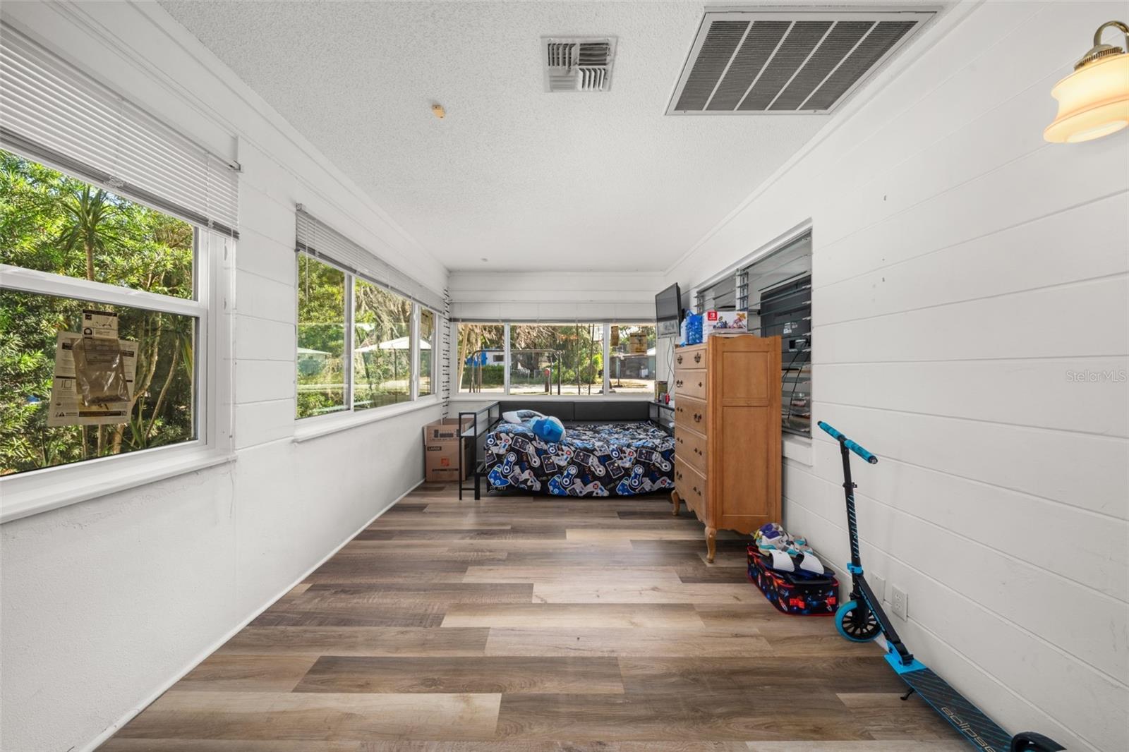 WOODLAWN TERRACE SUB - Residential