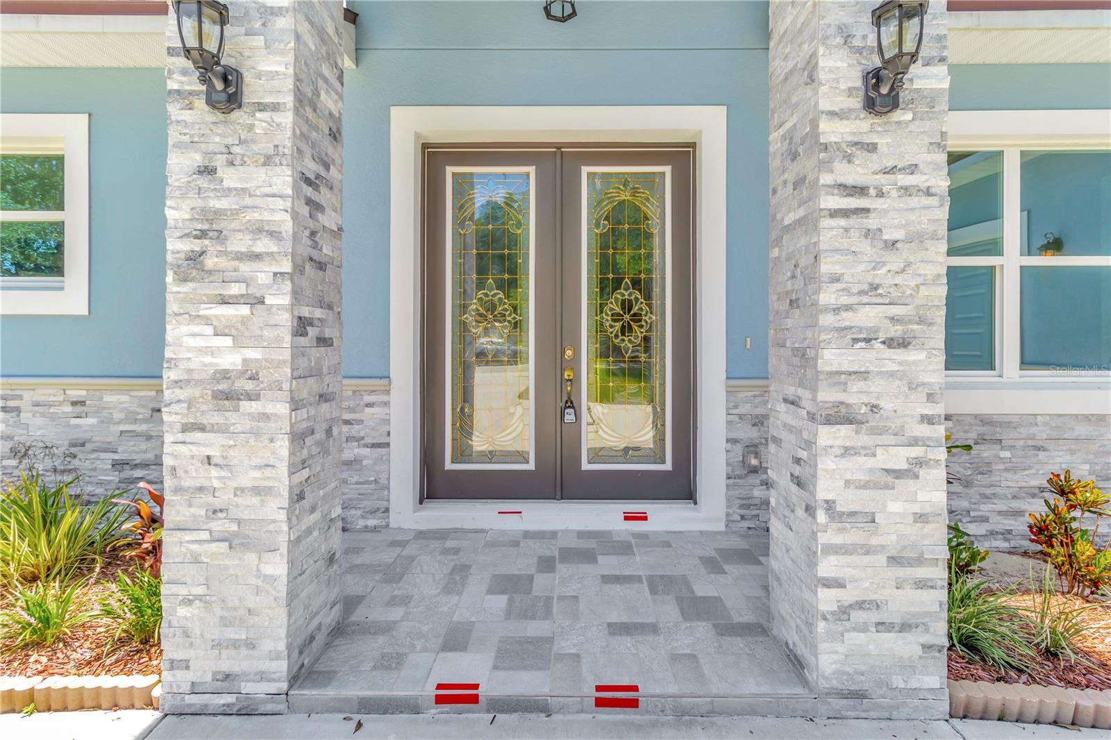 LEESBURG WATERS EDGE SUB - Residential
