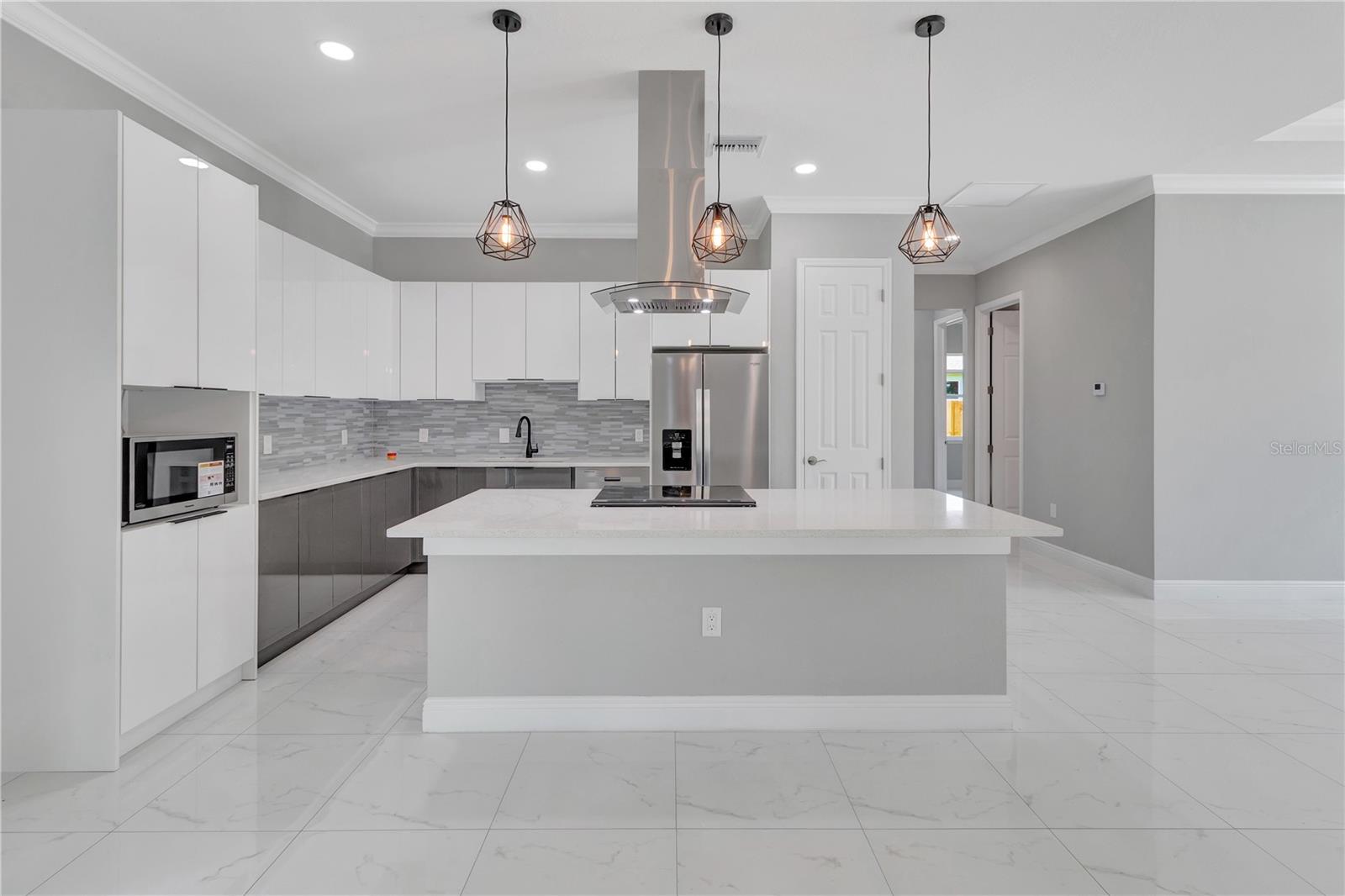 LEESBURG WATERS EDGE SUB - Residential