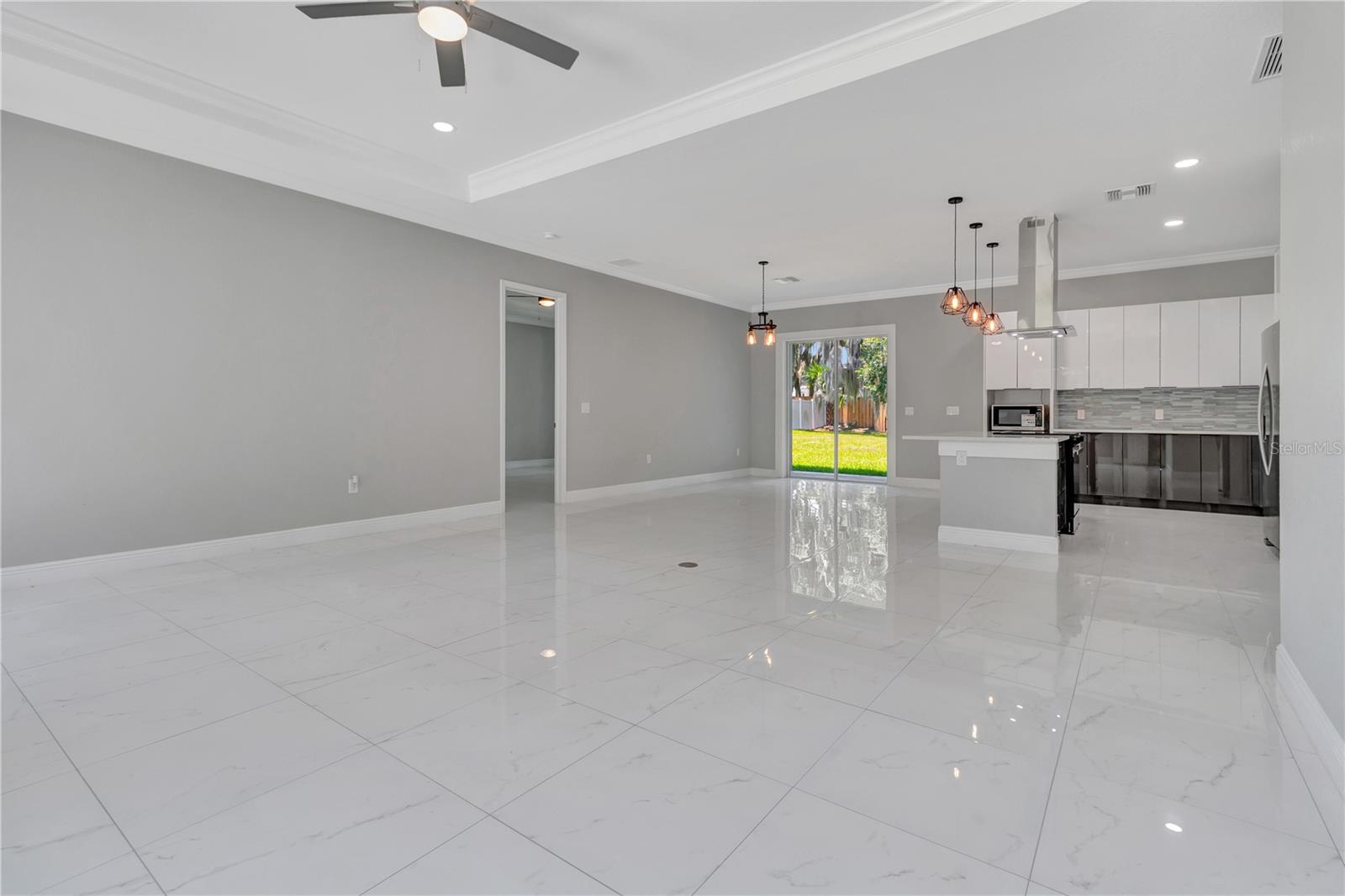 LEESBURG WATERS EDGE SUB - Residential