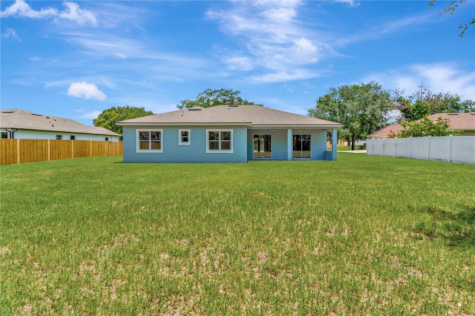 LEESBURG WATERS EDGE SUB - Residential