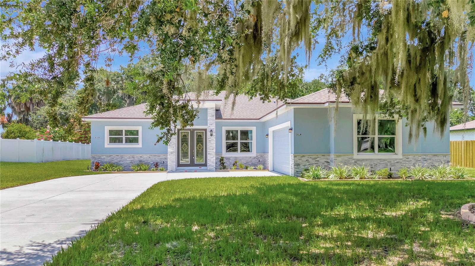 LEESBURG WATERS EDGE SUB - Residential