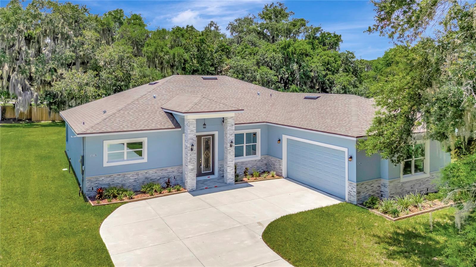LEESBURG WATERS EDGE SUB - Residential