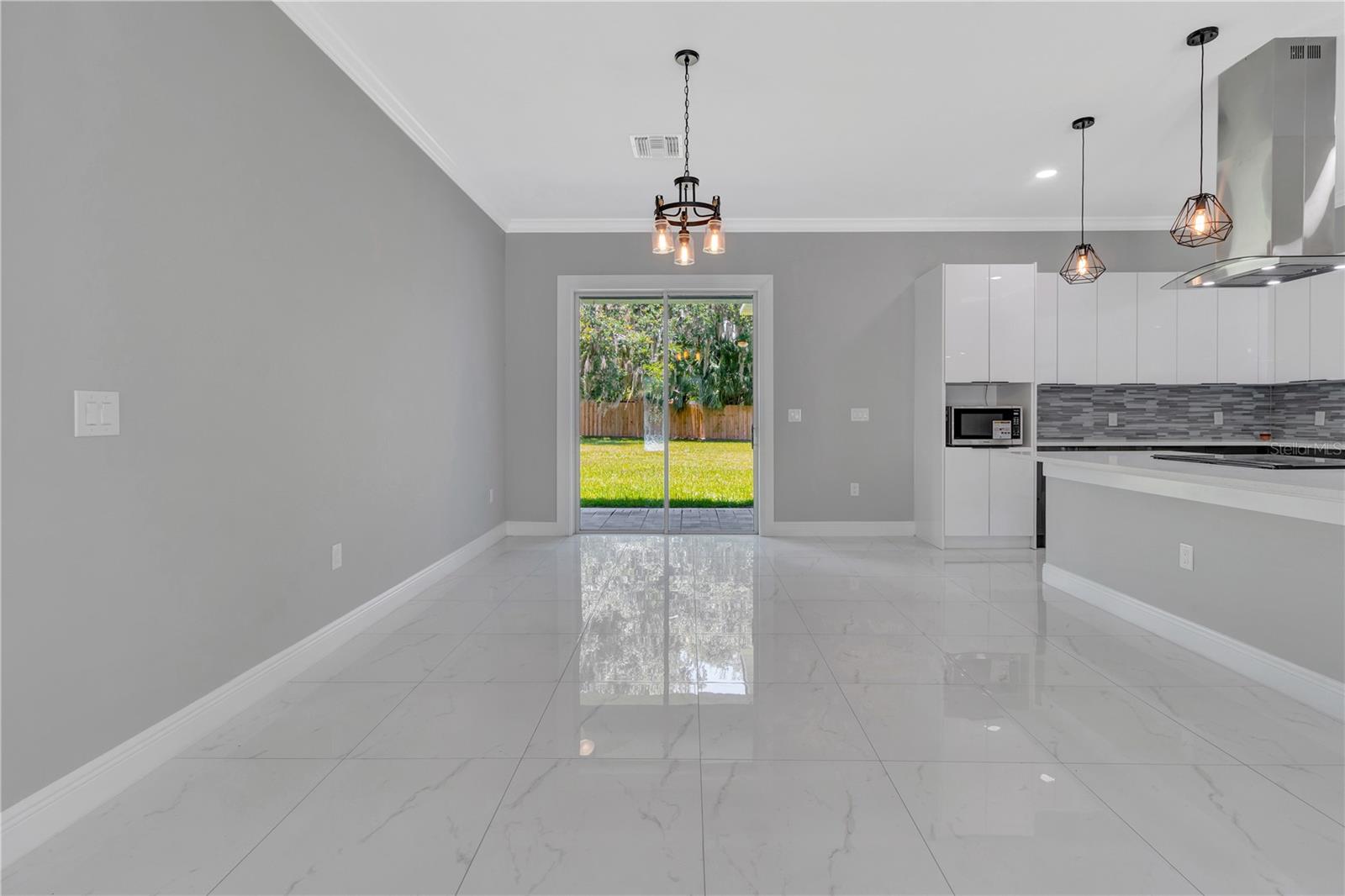 LEESBURG WATERS EDGE SUB - Residential