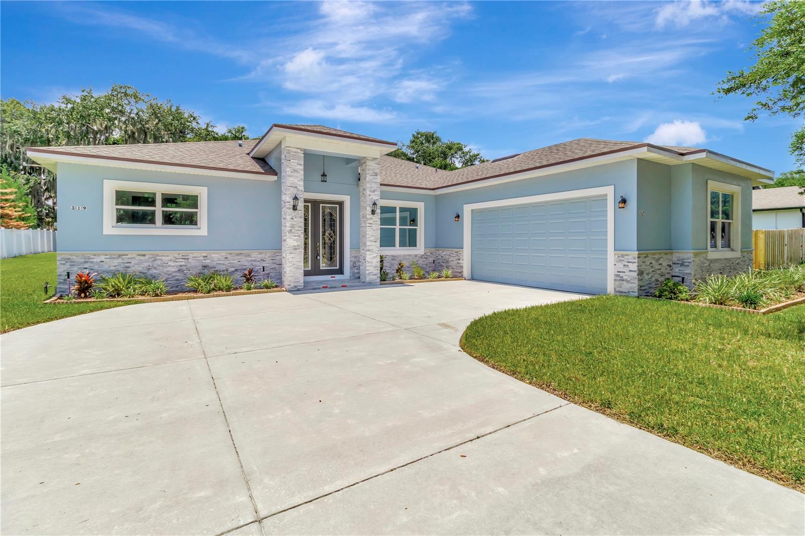LEESBURG WATERS EDGE SUB - Residential